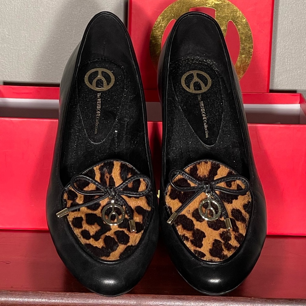 Casano Wishbone Collection Cortina Black Leopard Flats